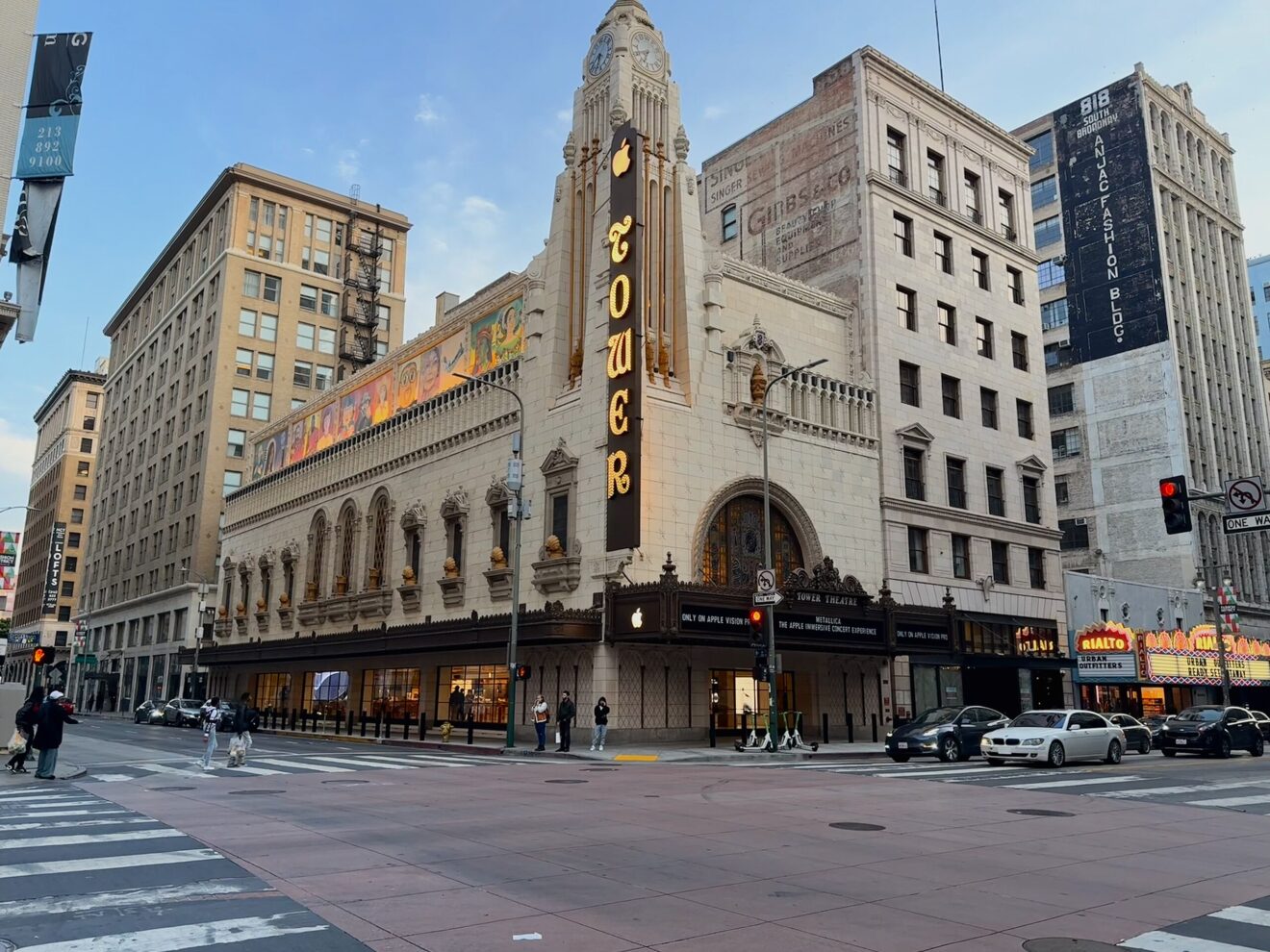 Let's Draw LA: Apple Tower Theater